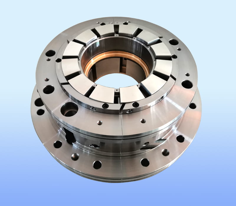 Steam turbomachinery bearings