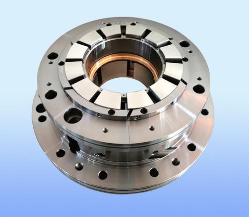 What are the types of steam turbine bearings?